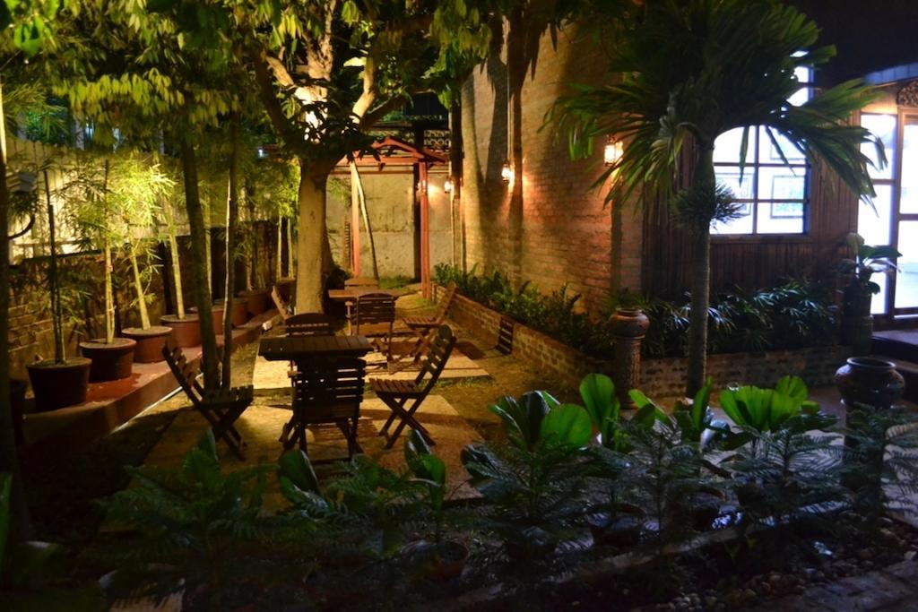 Garden Home Bed And Breakfast Rangum Exterior foto