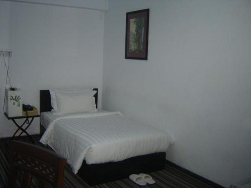 Garden Home Bed And Breakfast Rangum Exterior foto